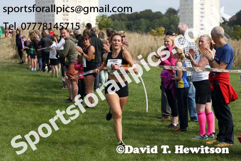 Mens and womens under-17s, Sunderland Harriers Cross Country Relays, Farringdon, Sunderland . Photo: David T. Hewitson/Sports for All Pics